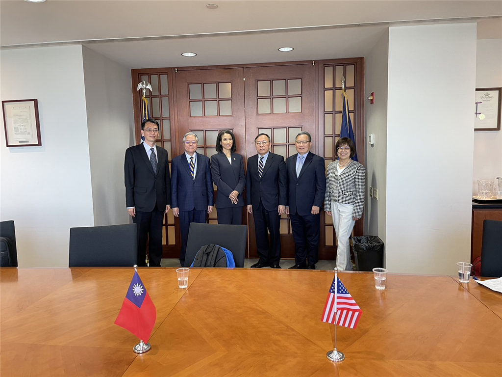 中華民國銀行商業同業公會全國聯合會- 最新消息- 「台灣銀行業拜會美國紐約州金融服務署(NYDFS)」新聞稿